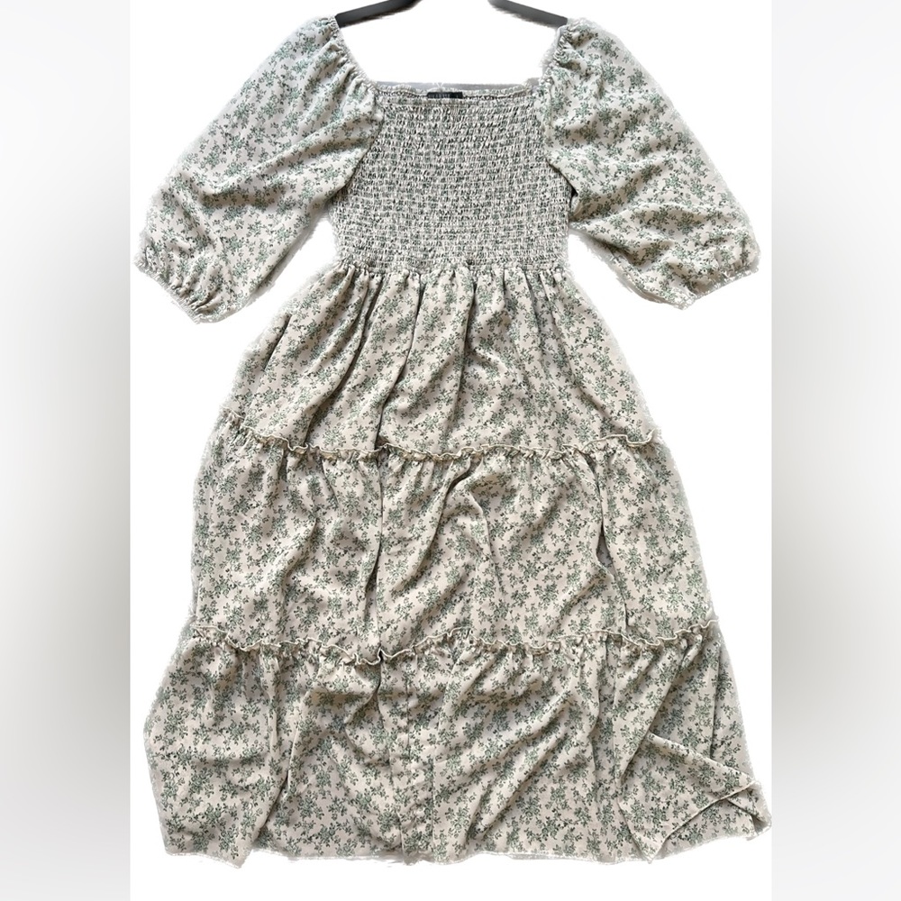 L Floral Puff Sleeve Dress